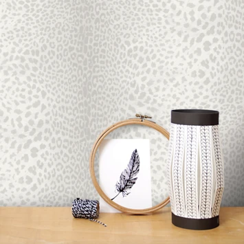 Boutique Vliesbehang Luipaard Wit-zilver 32-624 2 Boutique Vliesbehang Luipaard Wit-zilver 32-624 - Afbeelding 2