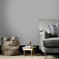 Superfresco Easy Vliesbehang Extra Breed Lijn Structuur Grijs (102359) -Behang Verkoop 123 1953